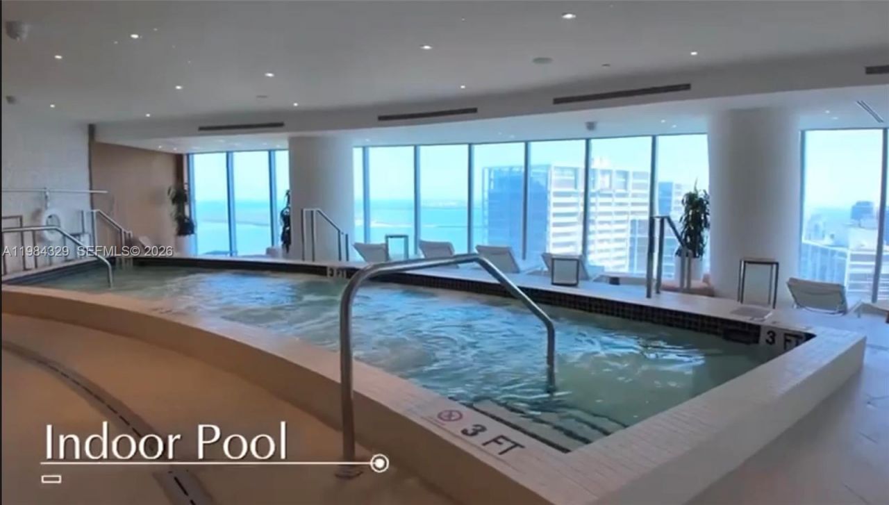 300 Biscayne Boulevard Way, Unit 2601E, Miami, FL 33131 Photo