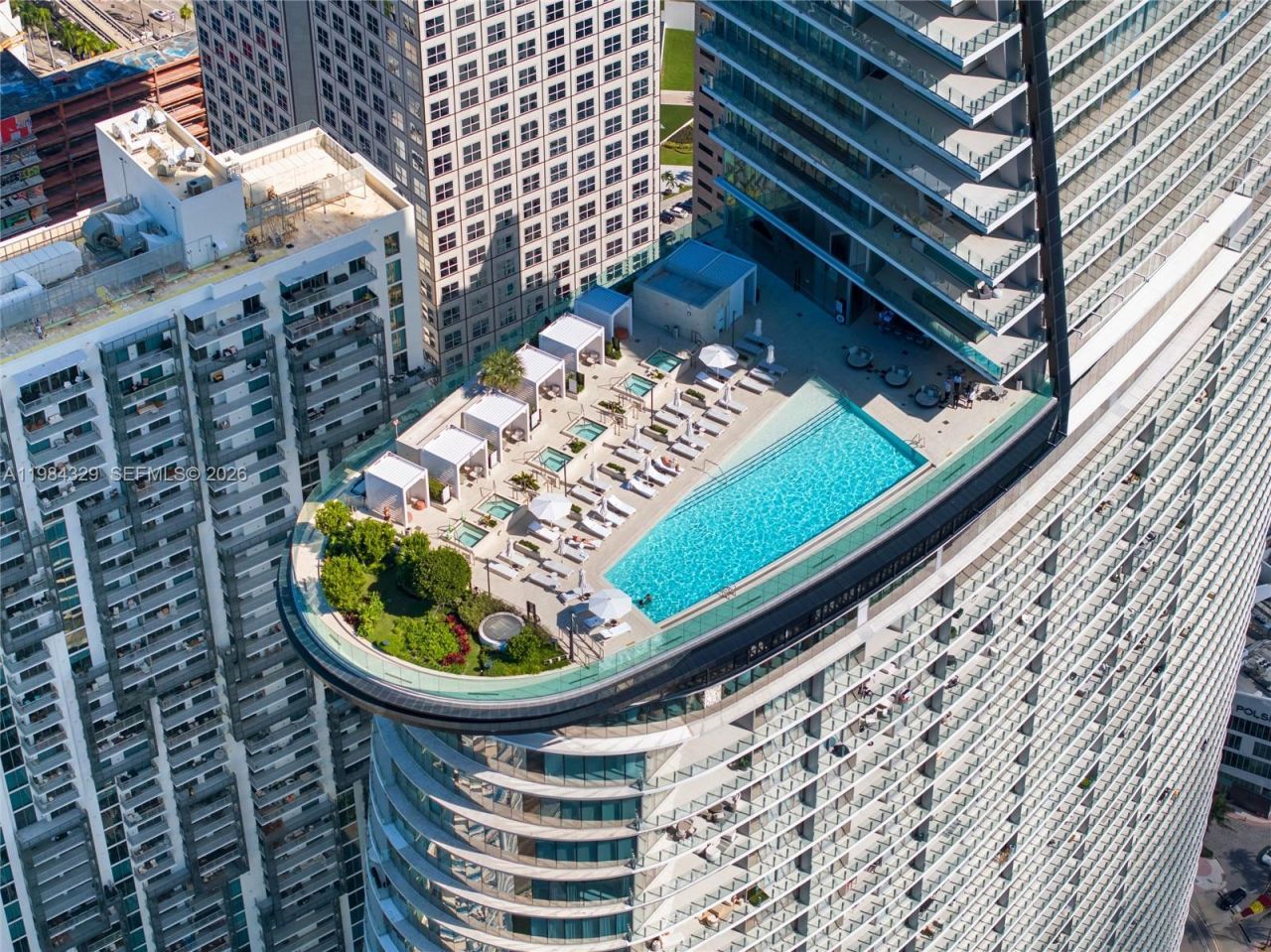 300 Biscayne Boulevard Way, Unit 2601E, Miami, FL 33131 Photo