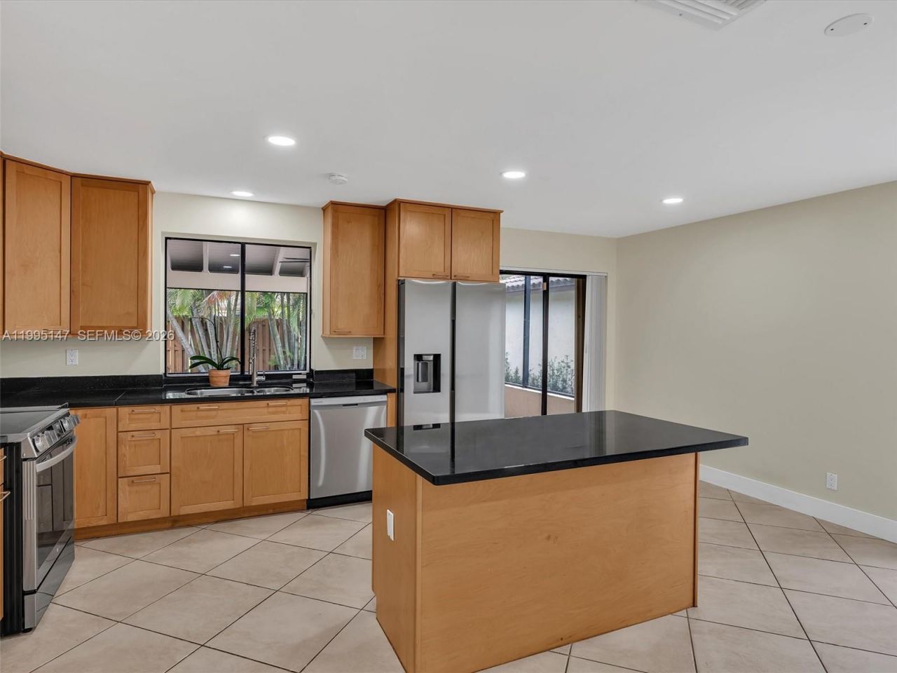 2158 Baton Rouge, Weston, FL 33326 Photo