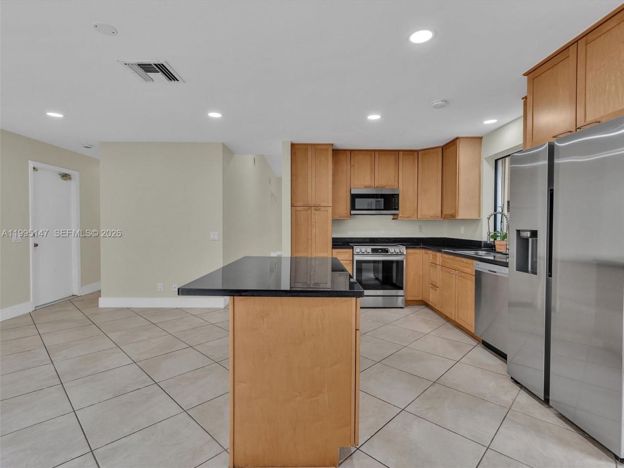 2158 Baton Rouge, Weston, FL 33326 Photo