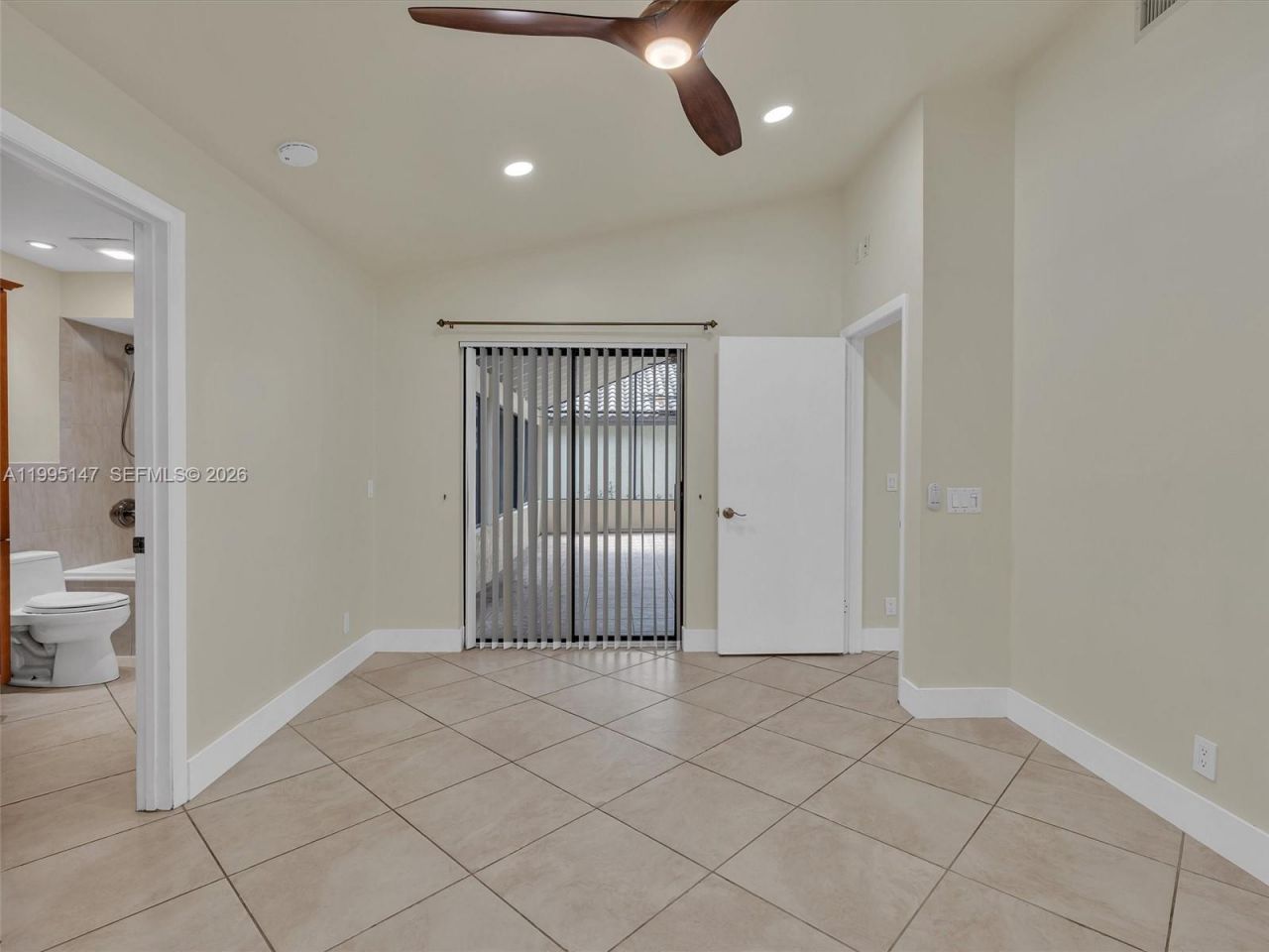 2158 Baton Rouge, Weston, FL 33326 Photo