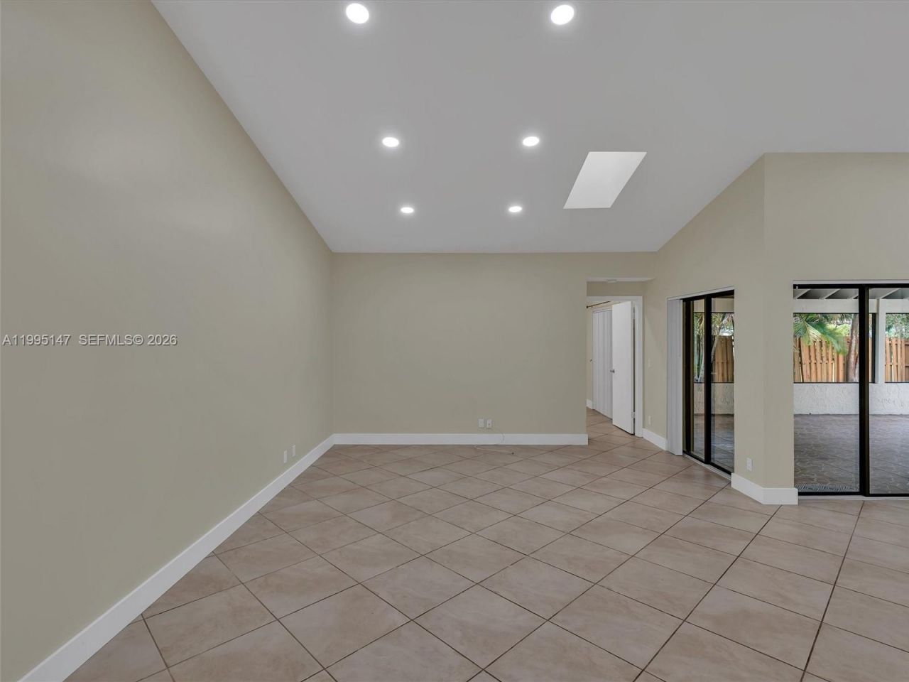 2158 Baton Rouge, Weston, FL 33326 Photo