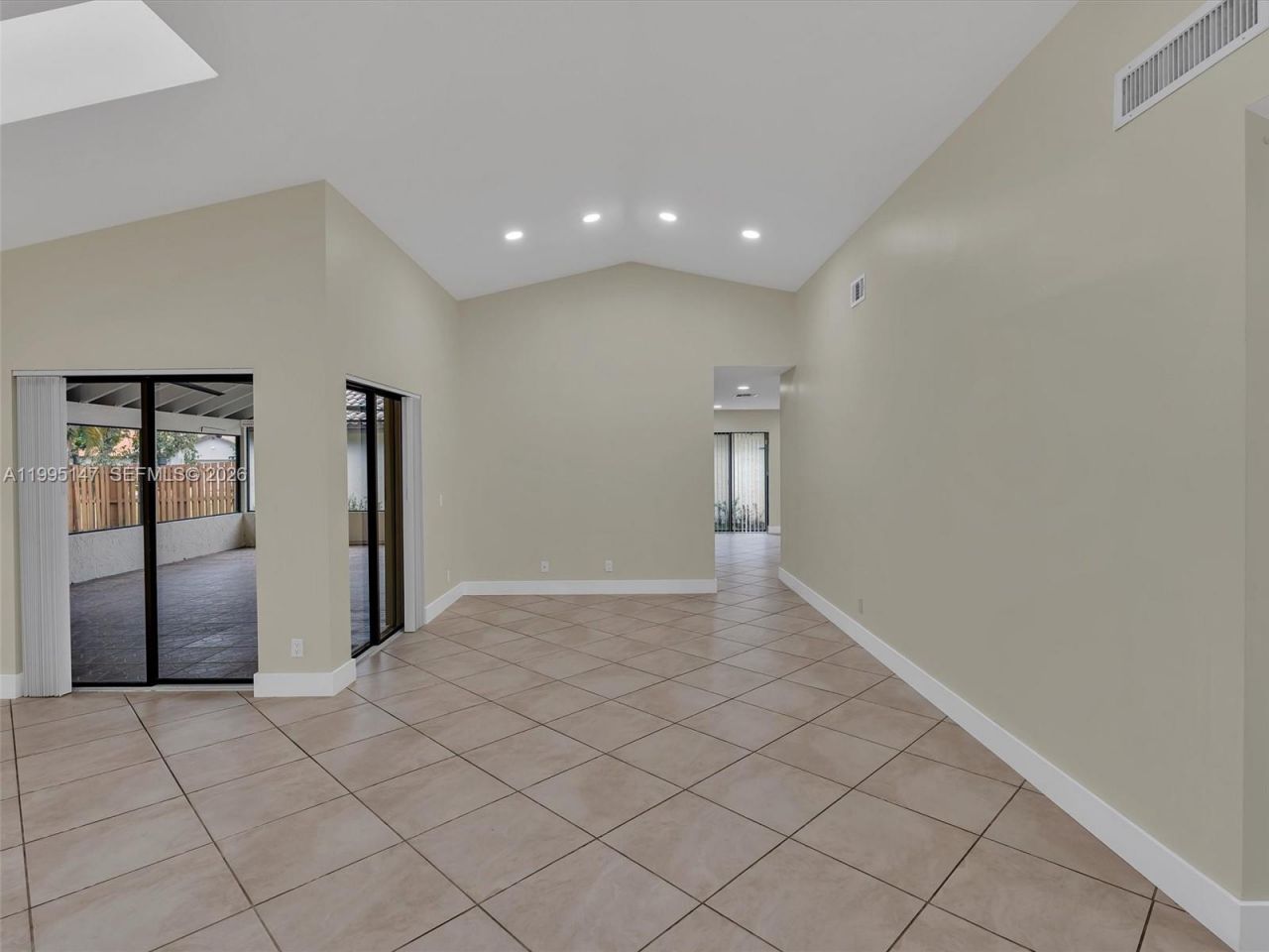2158 Baton Rouge, Weston, FL 33326 Photo