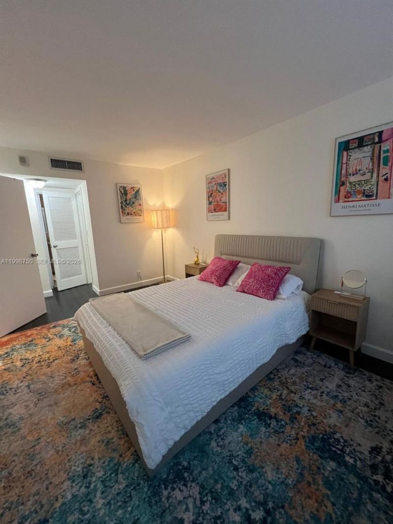 2030 S Ocean Dr, Unit 2102, Hallandale Beach, FL 33009 Photo