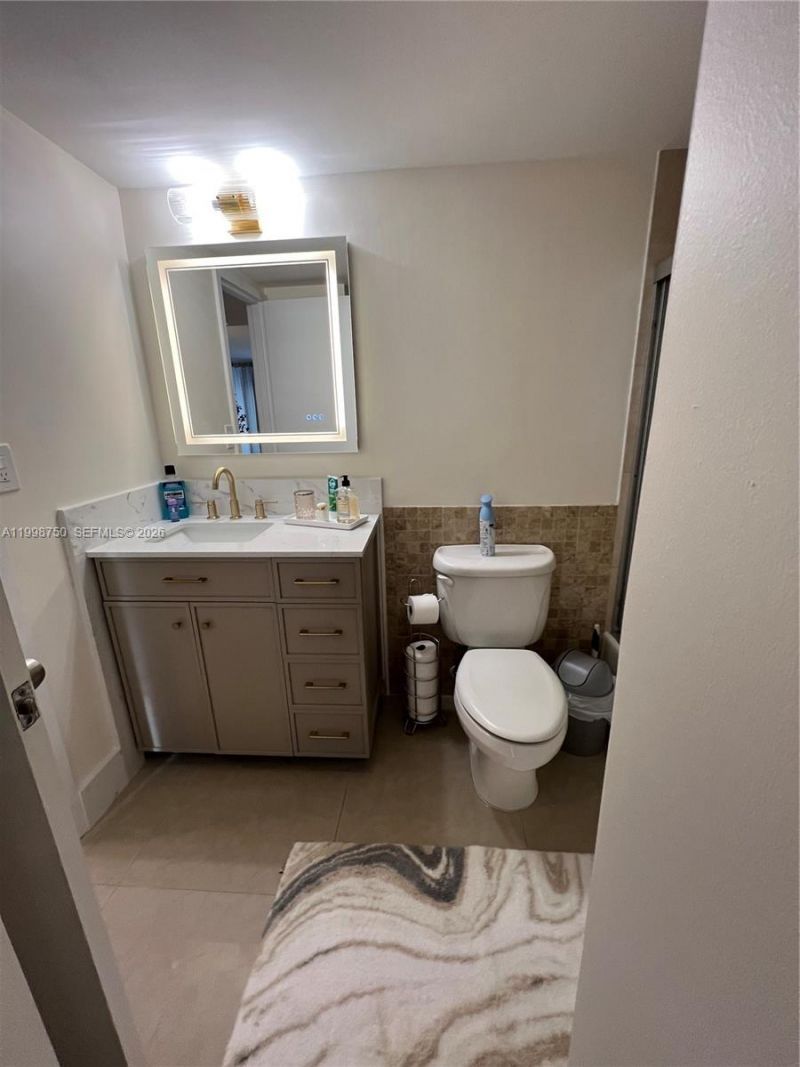 2030 S Ocean Dr, Unit 2102, Hallandale Beach, FL 33009 Photo
