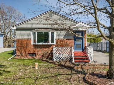 5404 Drayton Road , Independence Twp, MI 48346