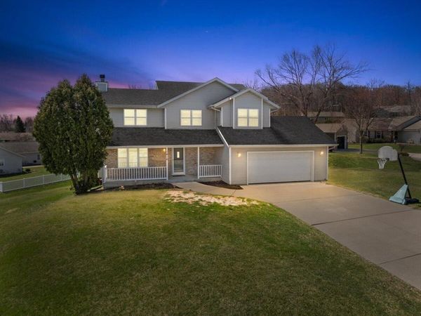 1416 Villa Park COURT, West Bend, WI 53090