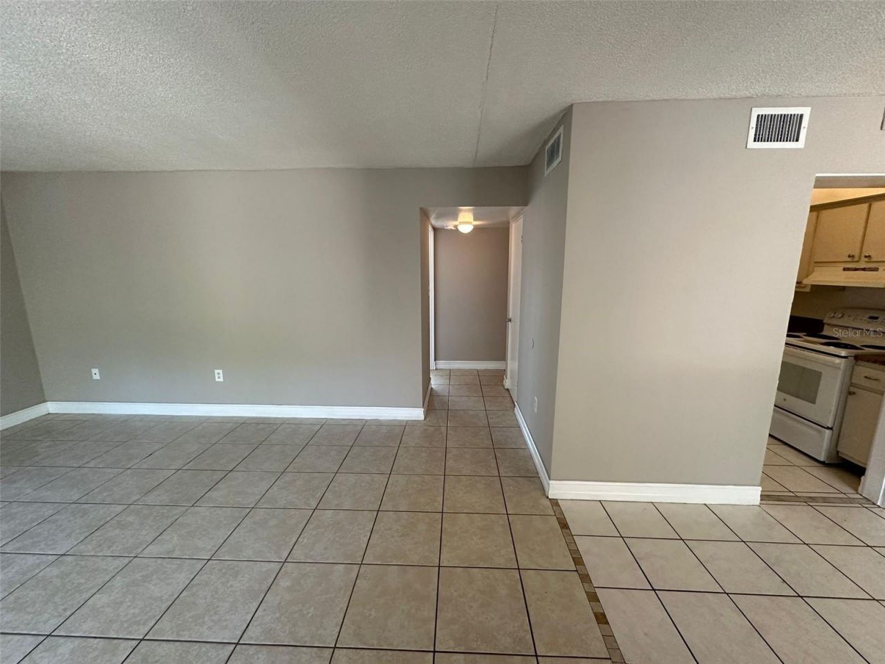 1830 Maravilla Avenue, Unit 502, Fort Myers, FL 33901 Photo