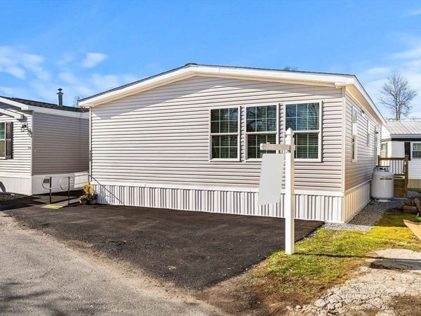 200 North St, Unit 23-B, Danvers, MA 01923