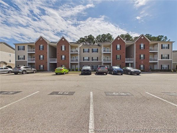 625 Marshtree Lane, Unit 301, Fayetteville, NC 28314