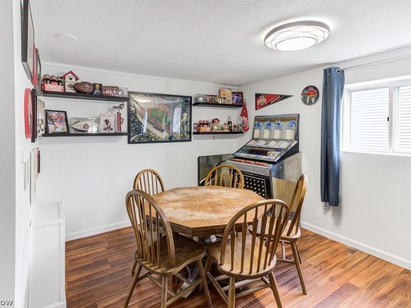 143 Cheyenne Trail, Malvern, OH 44644 Photo 32