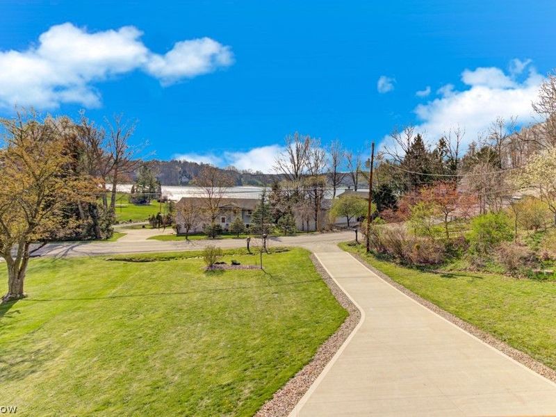 143 Cheyenne Trail, Malvern, OH 44644 Photo 5