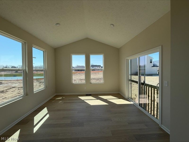 35927 Baldauf Crossing, North Ridgeville, OH 44039 Photo 10