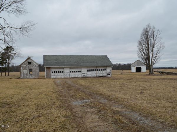 11142 State Route 2 , Hicksville, OH 43526