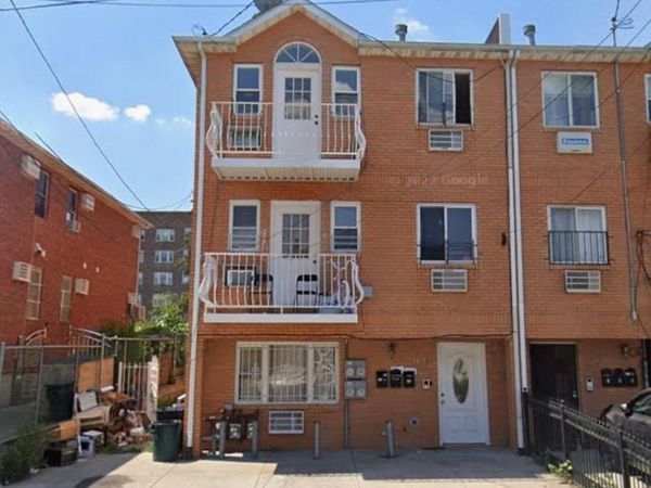 84-26 169th Street , Unit 2nd Flr, Jamaica, NY 11432