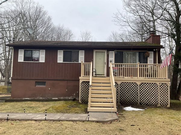 154 Roundhill, Call Listing Agent, PA 18337