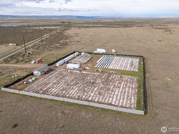 11061 NE Neppel Road , Moses Lake, WA 98804