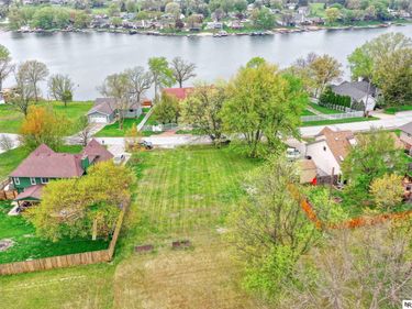 9019 Bellvue Drive, Plattsmouth, NE 68048