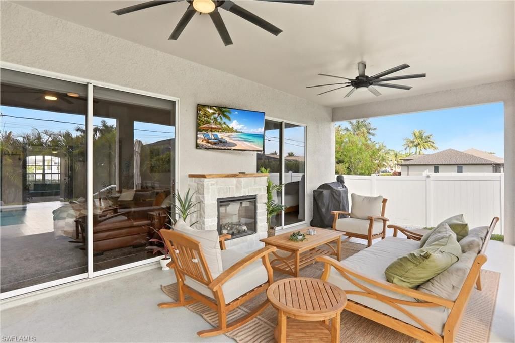 1910 SW 39th St, Cape Coral, FL 33914 Photo