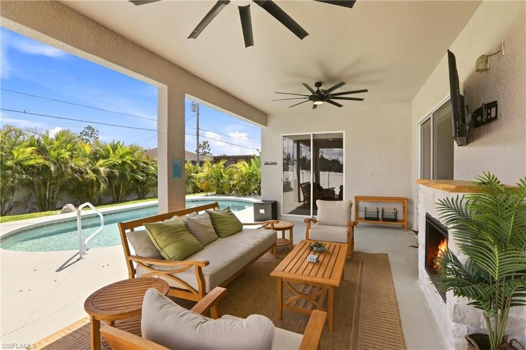 1910 SW 39th St, Cape Coral, FL 33914 Photo