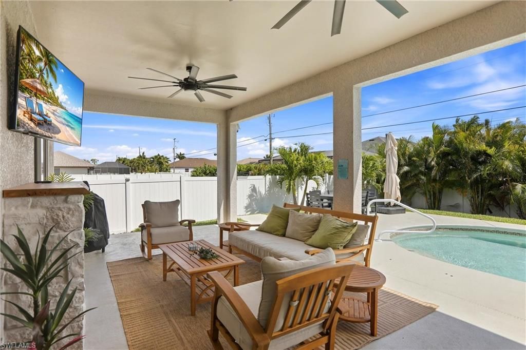 1910 SW 39th St, Cape Coral, FL 33914 Photo