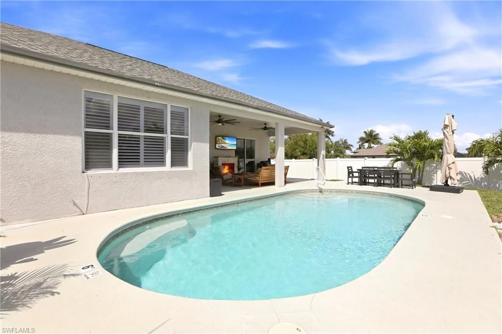 1910 SW 39th St, Cape Coral, FL 33914 Photo