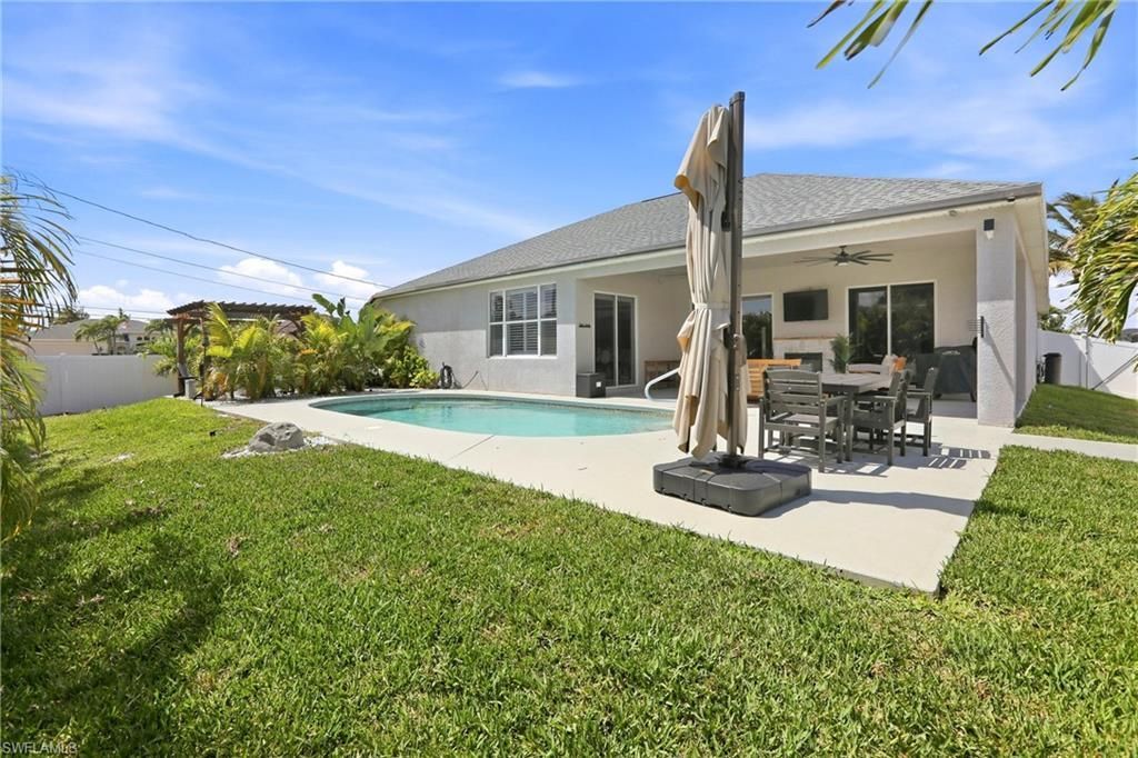 1910 SW 39th St, Cape Coral, FL 33914 Photo