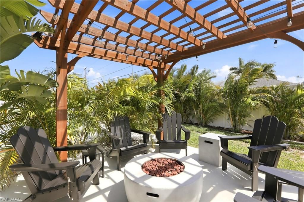 1910 SW 39th St, Cape Coral, FL 33914 Photo