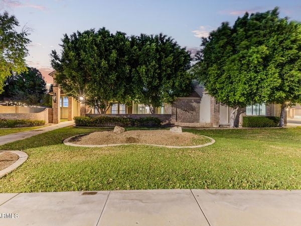 2266 E MALLORY Circle, Mesa, AZ 85213