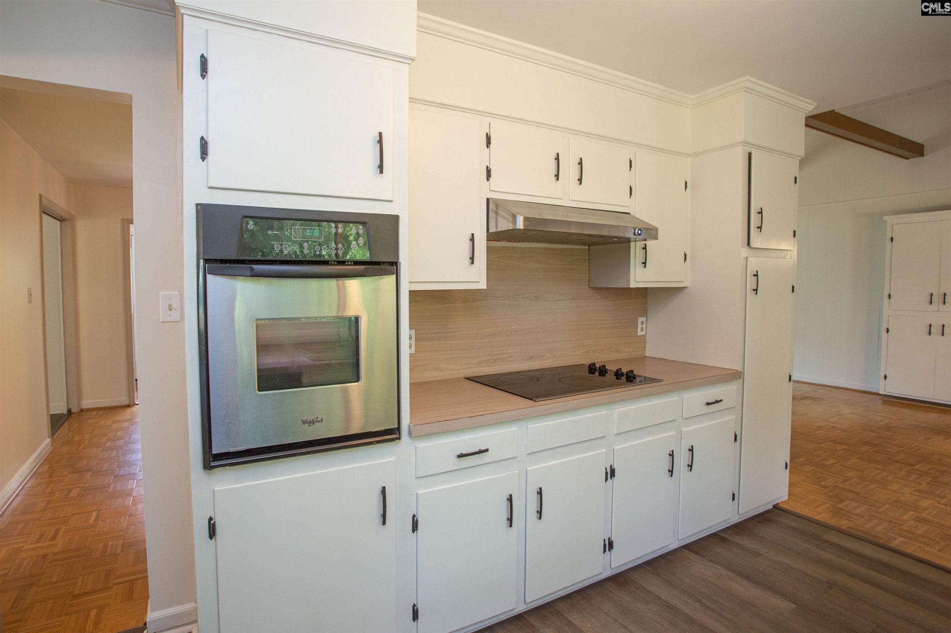 1811 Hobkirk Court  Photo 12