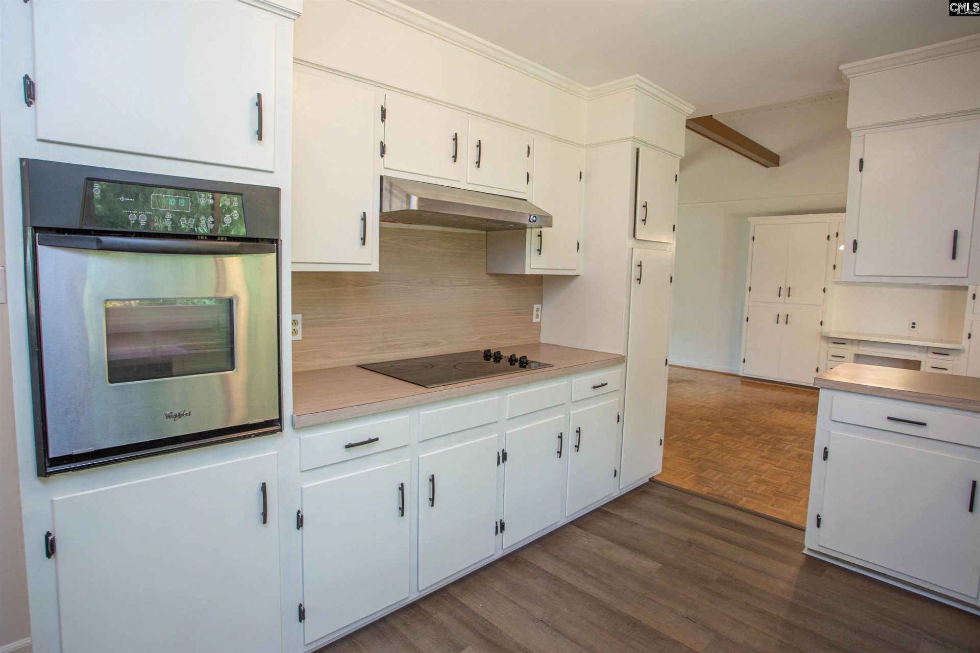 1811 Hobkirk Court  Photo 13