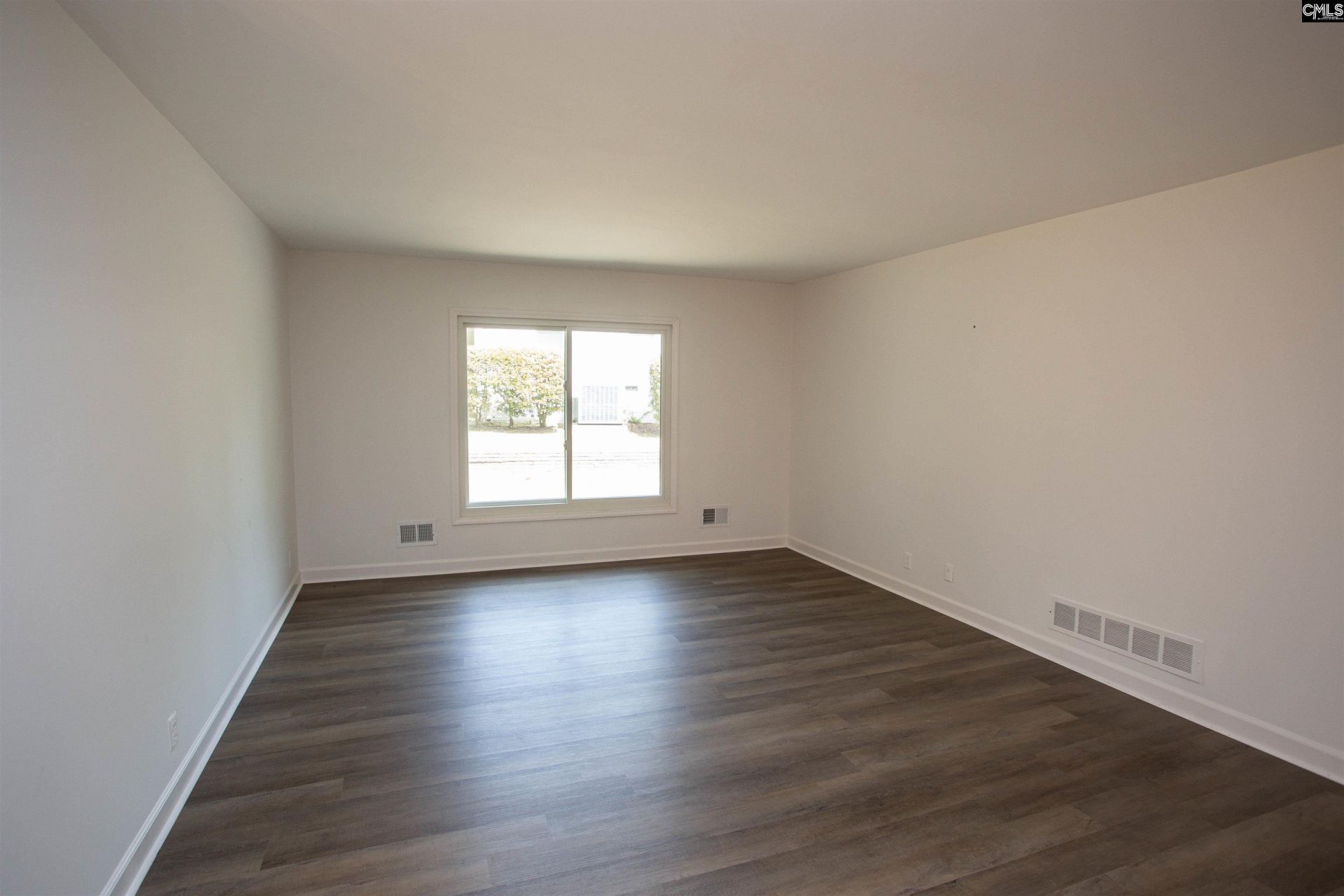 1811 Hobkirk Court  Photo 14