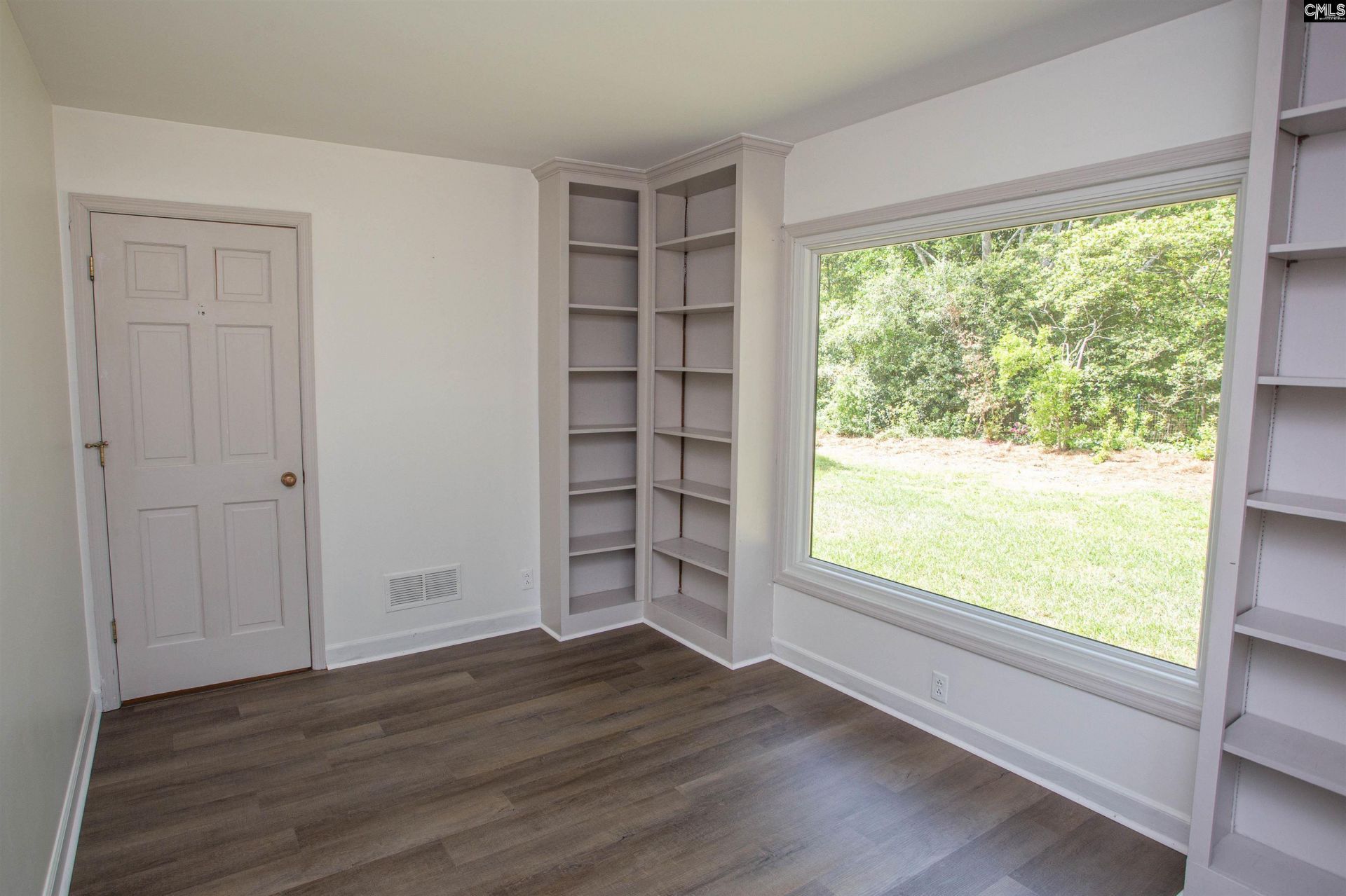 1811 Hobkirk Court  Photo 16