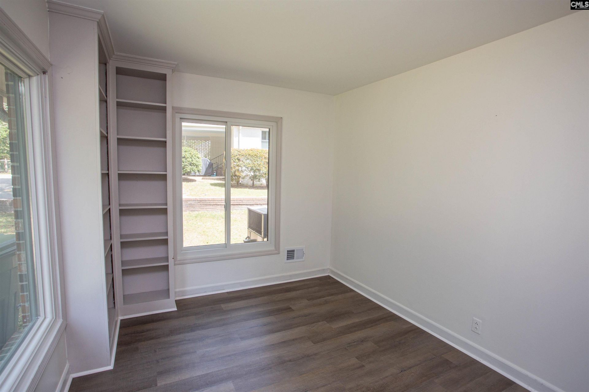 1811 Hobkirk Court  Photo 17