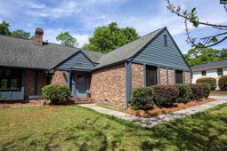 1811 Hobkirk Court  photo 4