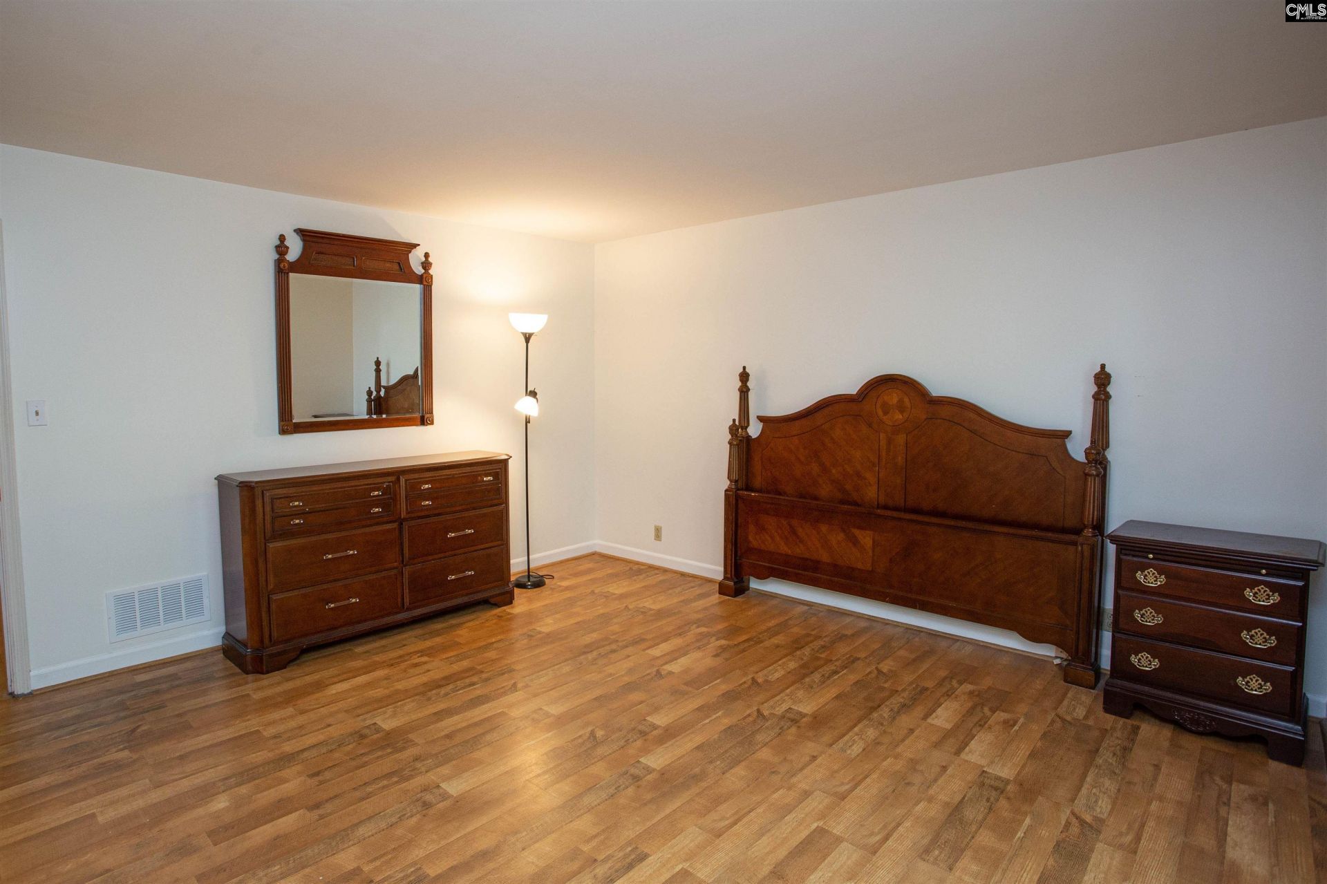 1811 Hobkirk Court  Photo 20