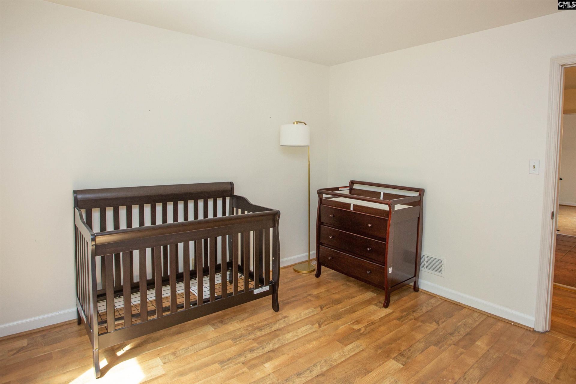 1811 Hobkirk Court  Photo 32