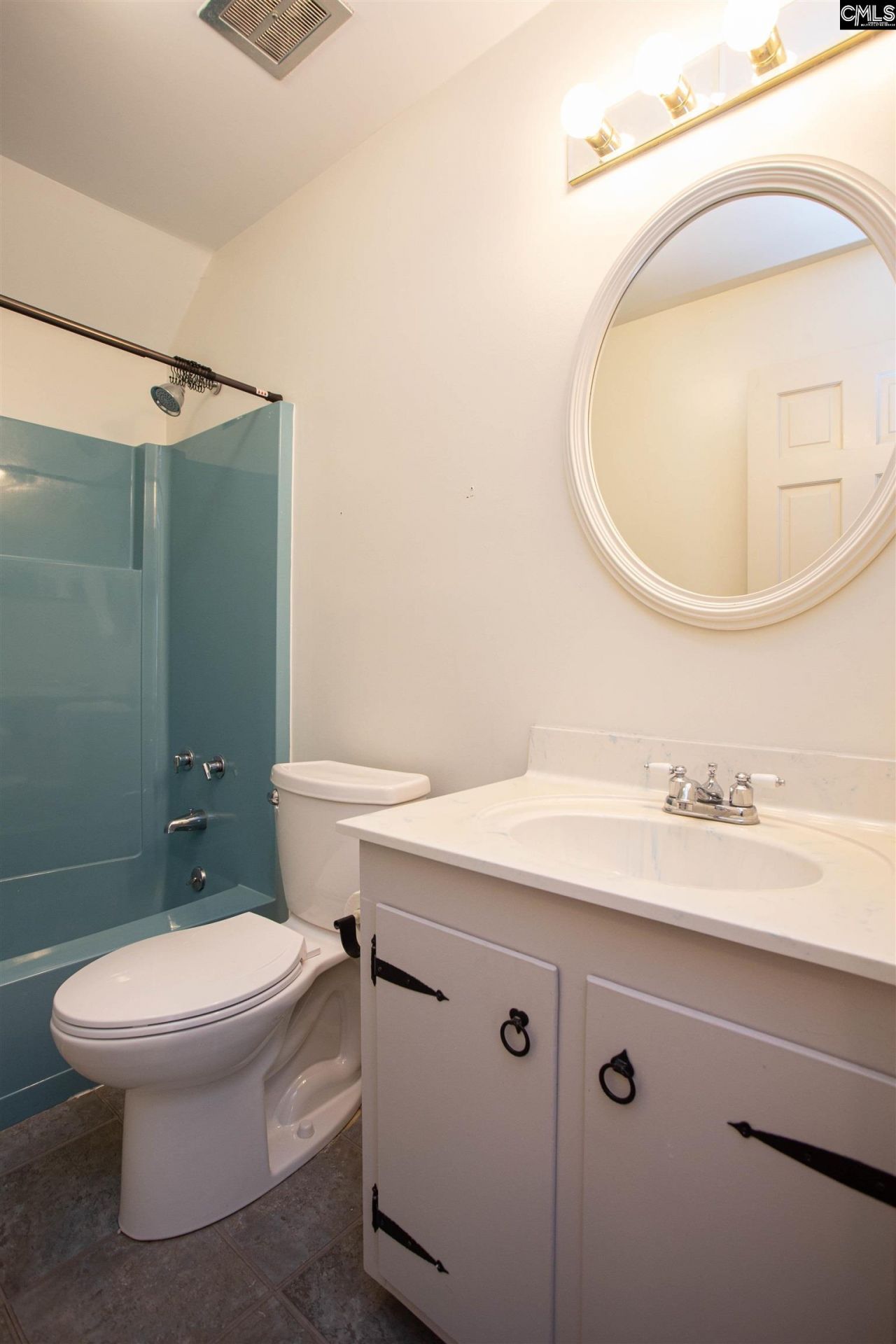 1811 Hobkirk Court  Photo 34