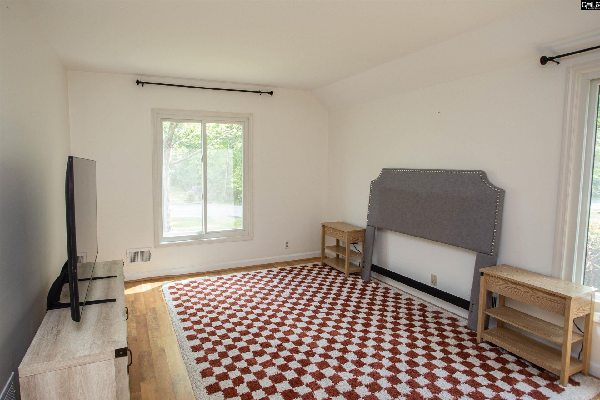 1811 Hobkirk Court  Photo 36