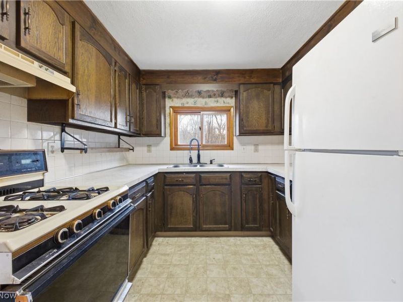 1110 Niles Vienna Road, Vienna, OH 44473 Photo 11