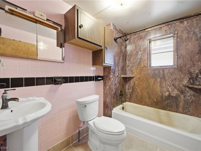 1110 Niles Vienna Road, Vienna, OH 44473 Photo 13