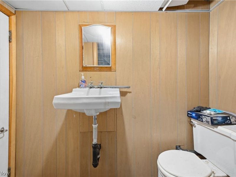 1110 Niles Vienna Road, Vienna, OH 44473 Photo 22