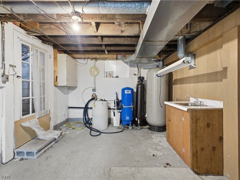 1110 Niles Vienna Road, Vienna, OH 44473 Photo 27