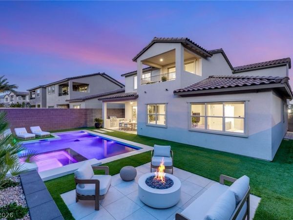 323 Malpaso Street , Las Vegas, NV 89138