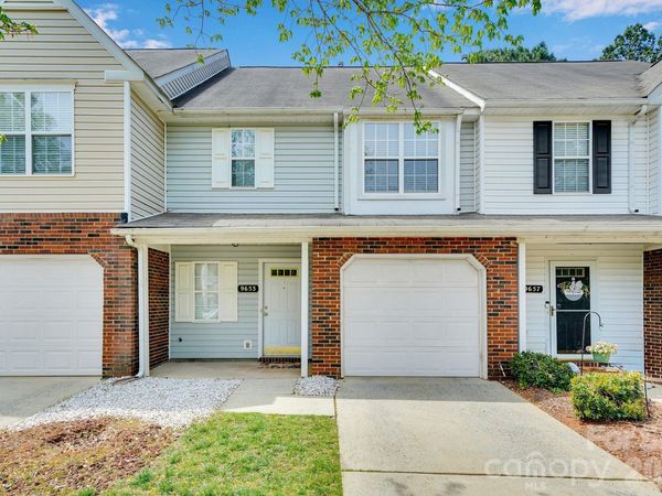 9653 Terrier Way , Charlotte, NC 28269