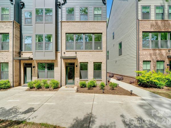 336 Twinflower Lane , Charlotte, NC 28205