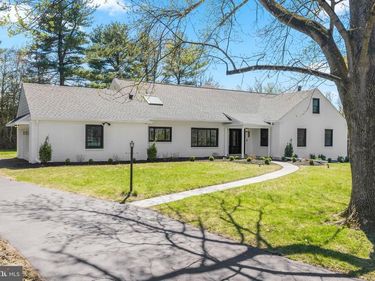 1021 WALSH LANE, NARBERTH, PA 19072