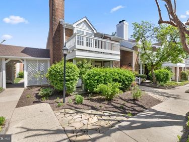 2586 A S ARLINGTON MILL DRIVE, Unit 1, ARLINGTON, VA 22206