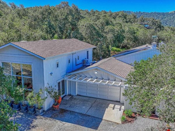 27465 Vista Del Toro Place, Salinas, CA 93908