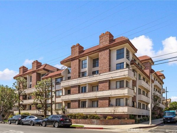 1271 Granville Avenue, Unit 102, Los Angeles, CA 90025